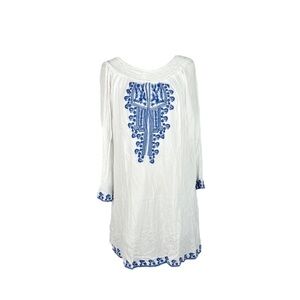 🌺CUTE OPTIONS Bohemian White Flowy Shift Dress w/ Embroidered Front Size S NWT🌺